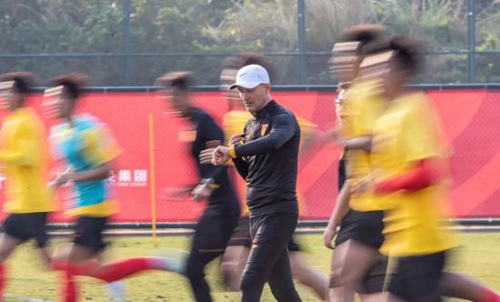 久久黄色小视频